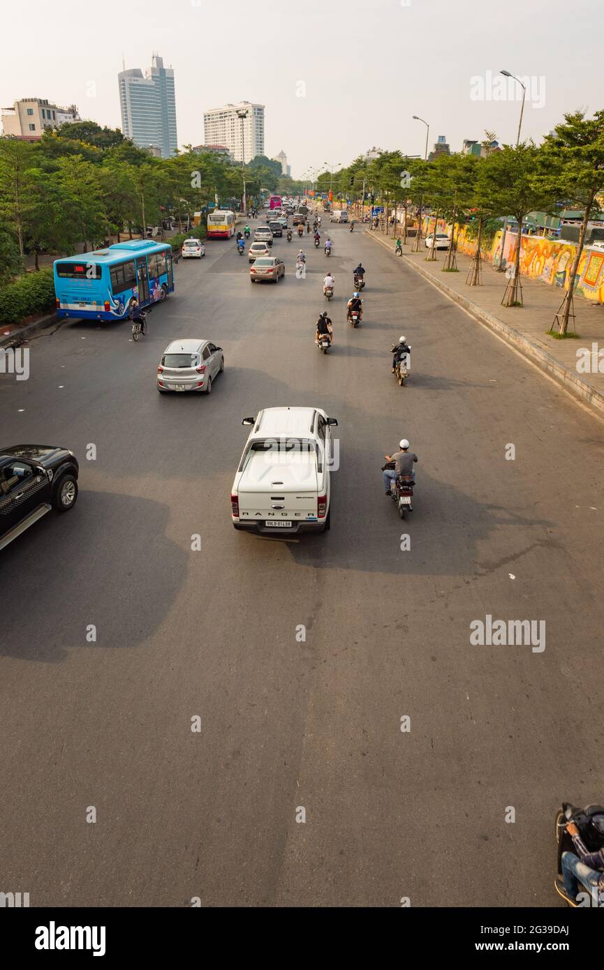 Car cars truck trucks bus buses hi-res stock photography and images - Alamy