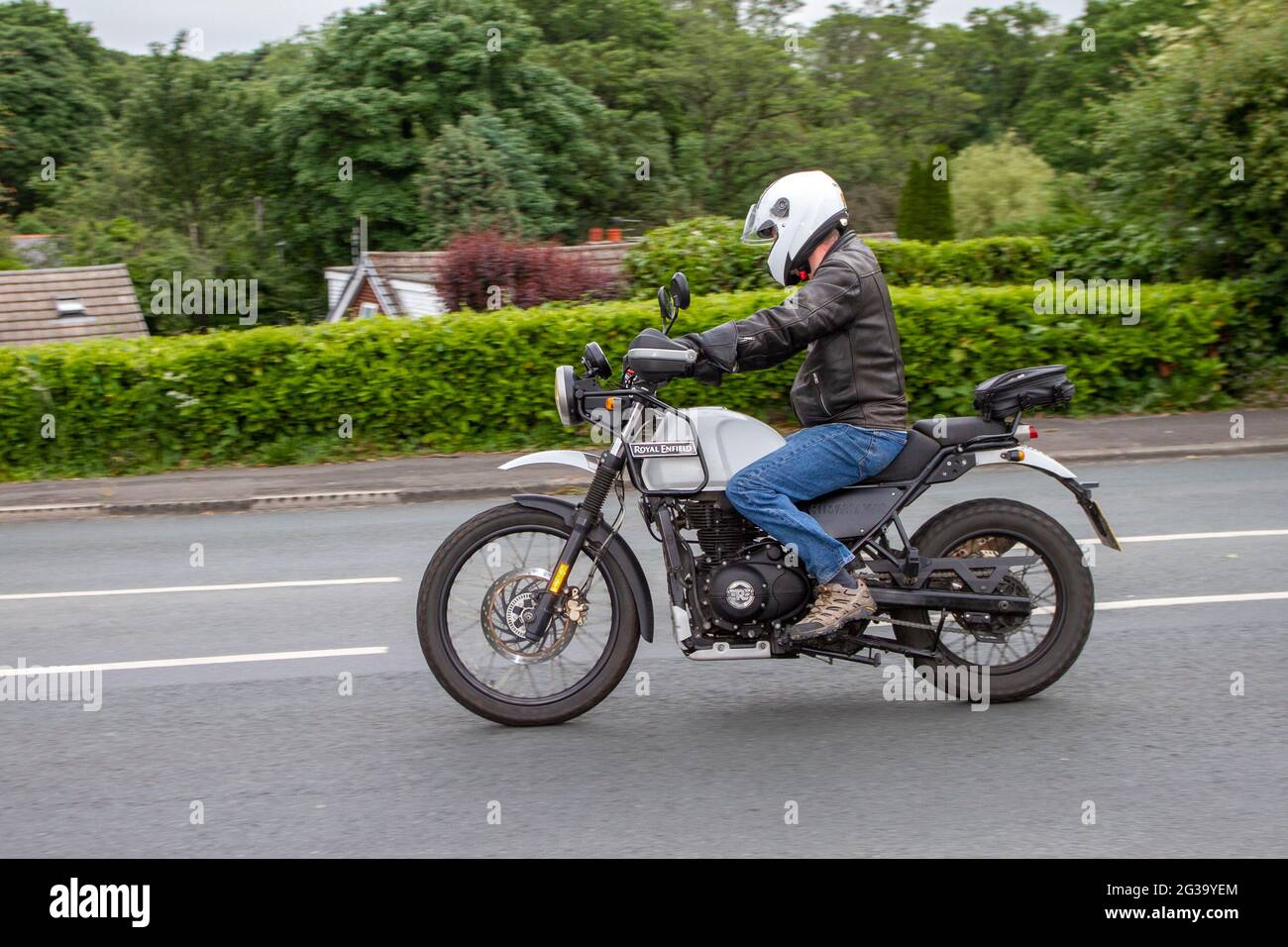 2019 Royal Enfield Himalayan white 411cc adventure motorcycle ...