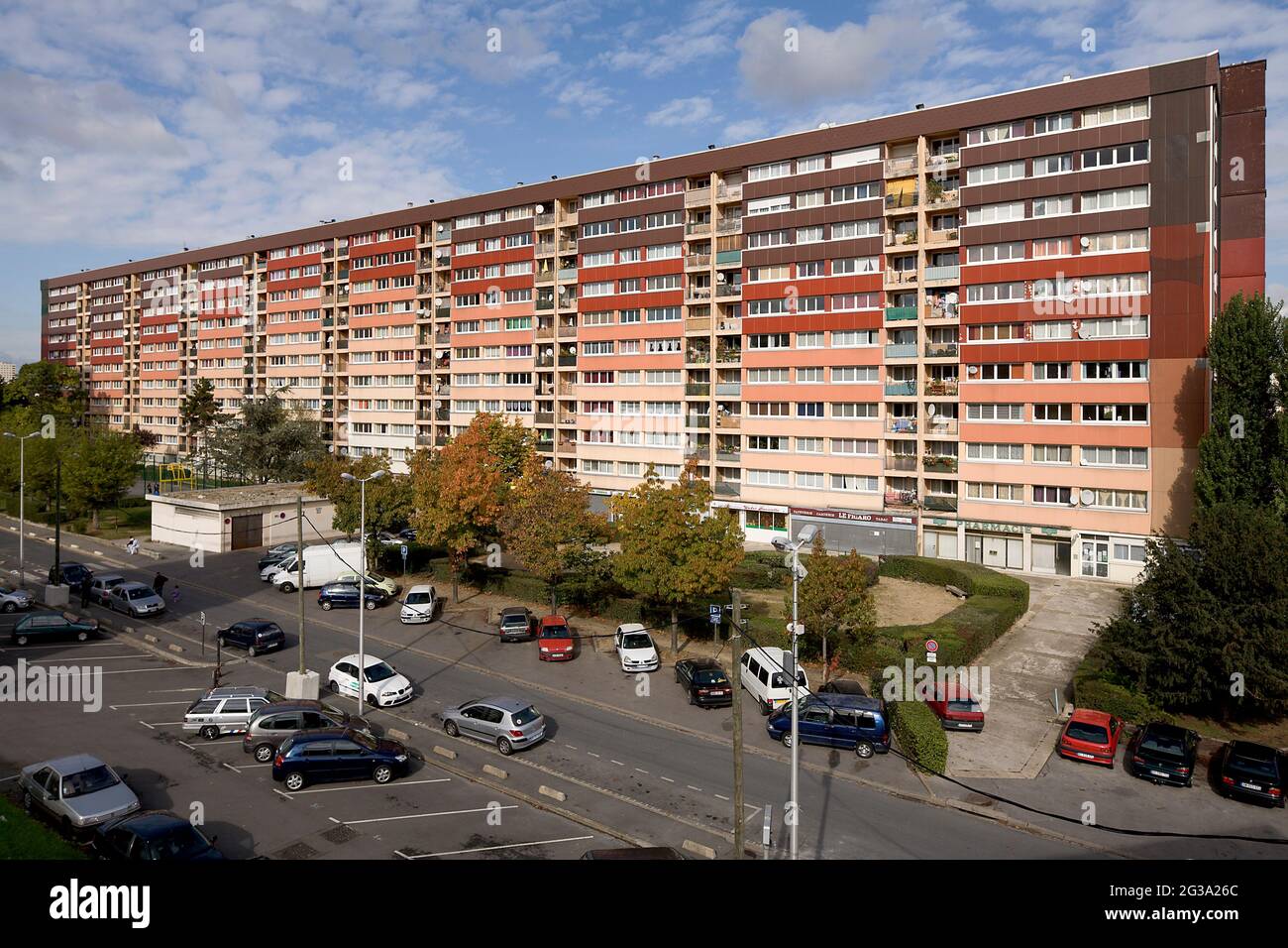 Hlm paris hires stock photography and images Alamy