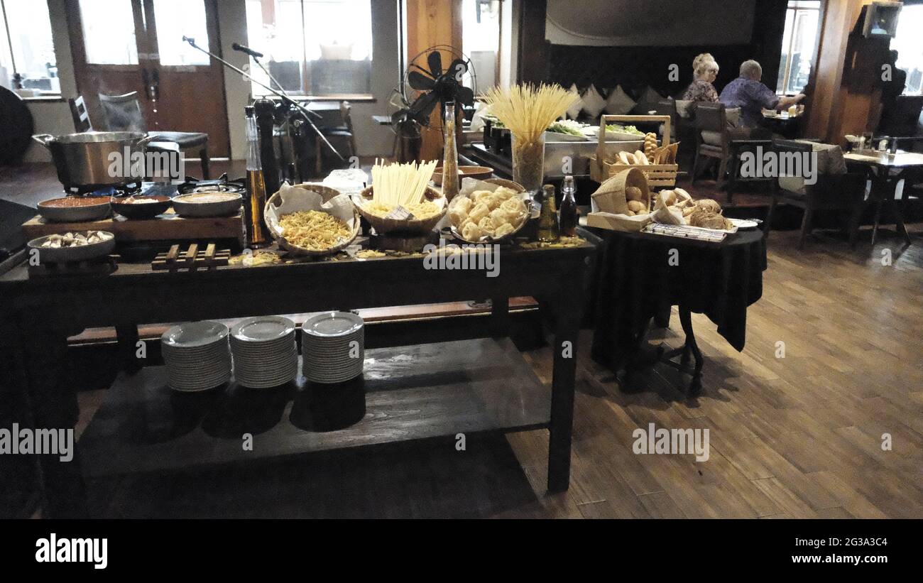 Dicey Reilly's Bar and Restaurant Sunday International Buffet Food