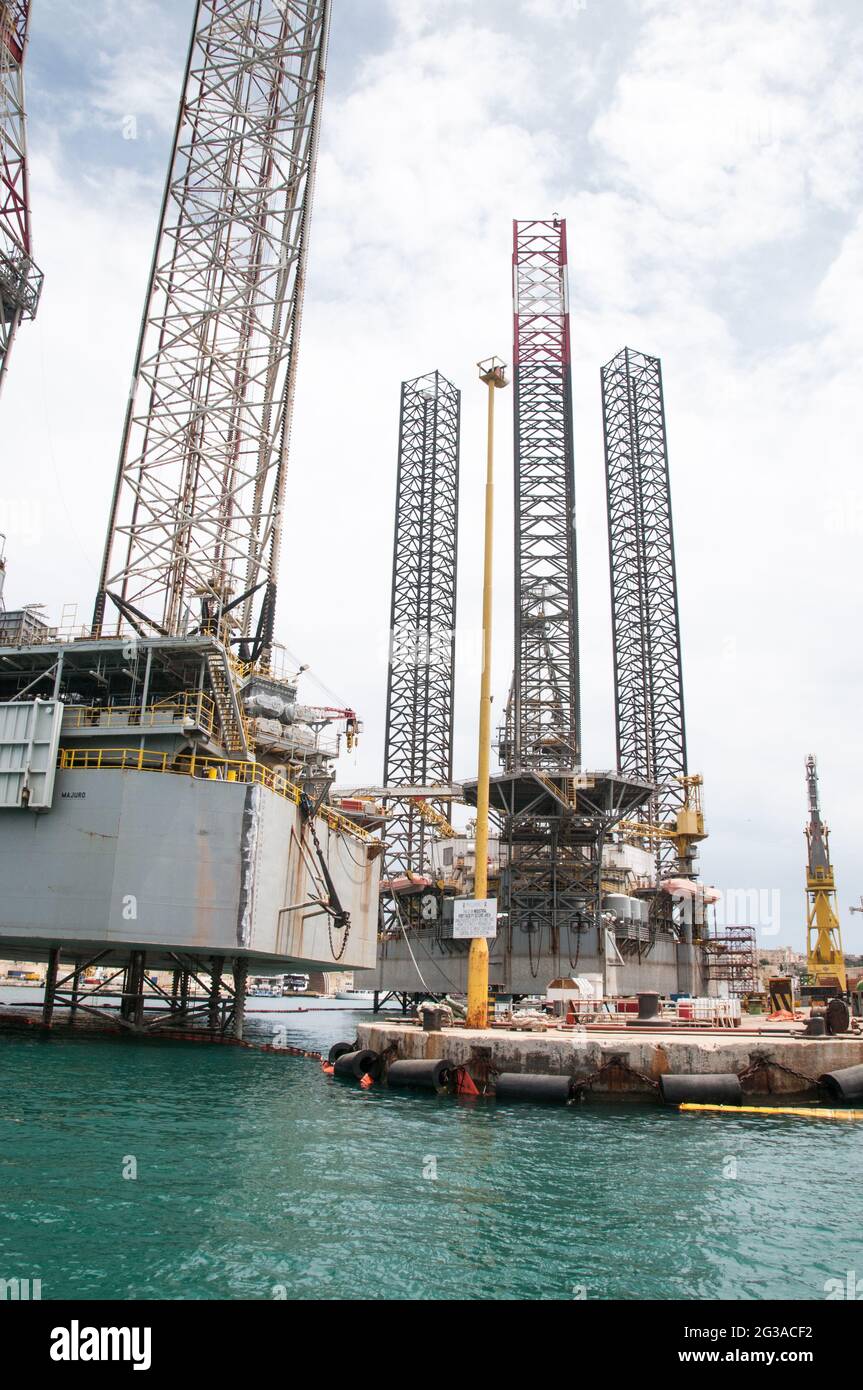 Mediterranean oil rig hires stock photography and images Alamy