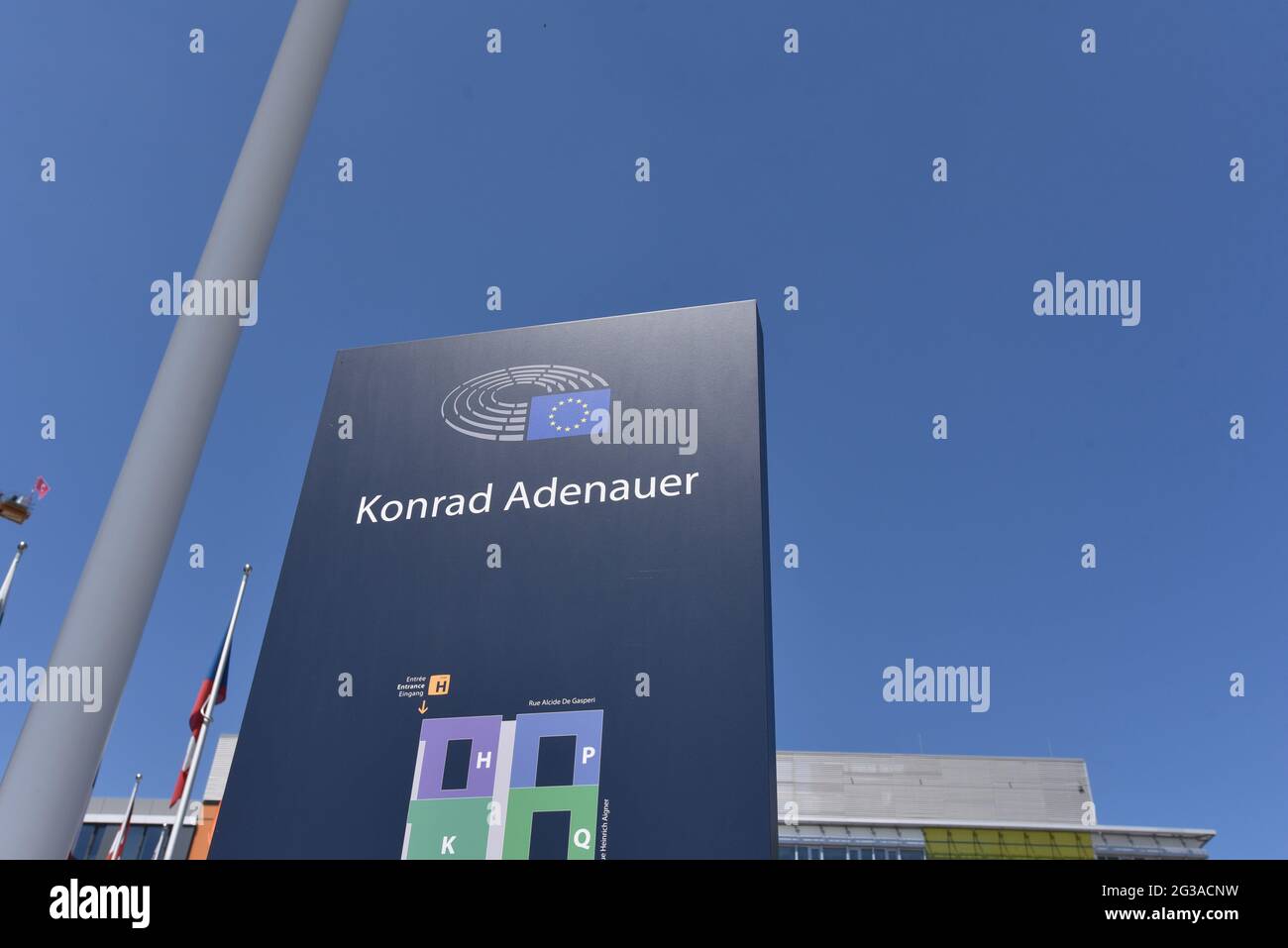 Luxemburg, Luxembourg. 13th June, 2021. The Konrad Adenauer Building KAD of the European Union houses, among others, the General Secretariat of the European Parliament. Credit: Horst Galuschka/dpa/Alamy Live News Stock Photo