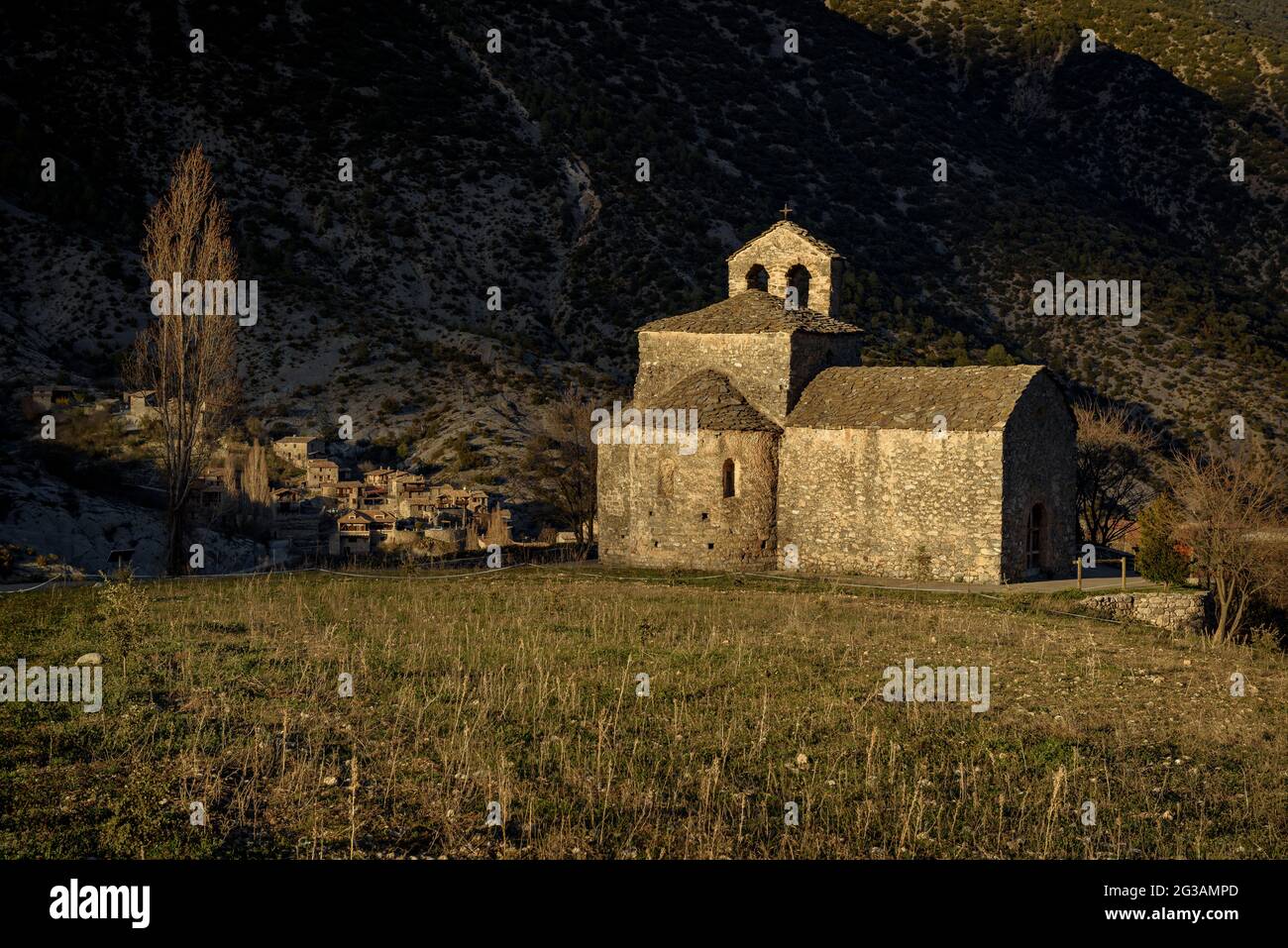 Romanesque church of Sant Serni, in Cabó (Alt Urgell, Lleida, Catalonia, Spain, Pyrenees) ESP: Iglesia románica de Sant Serni, en Cabó (Cataluña) Stock Photo