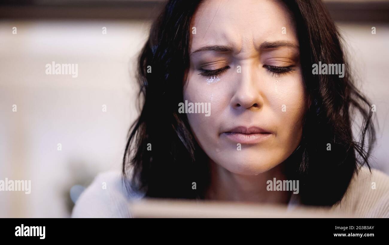 Portrait close up crying tears hi-res stock photography and images - Alamy