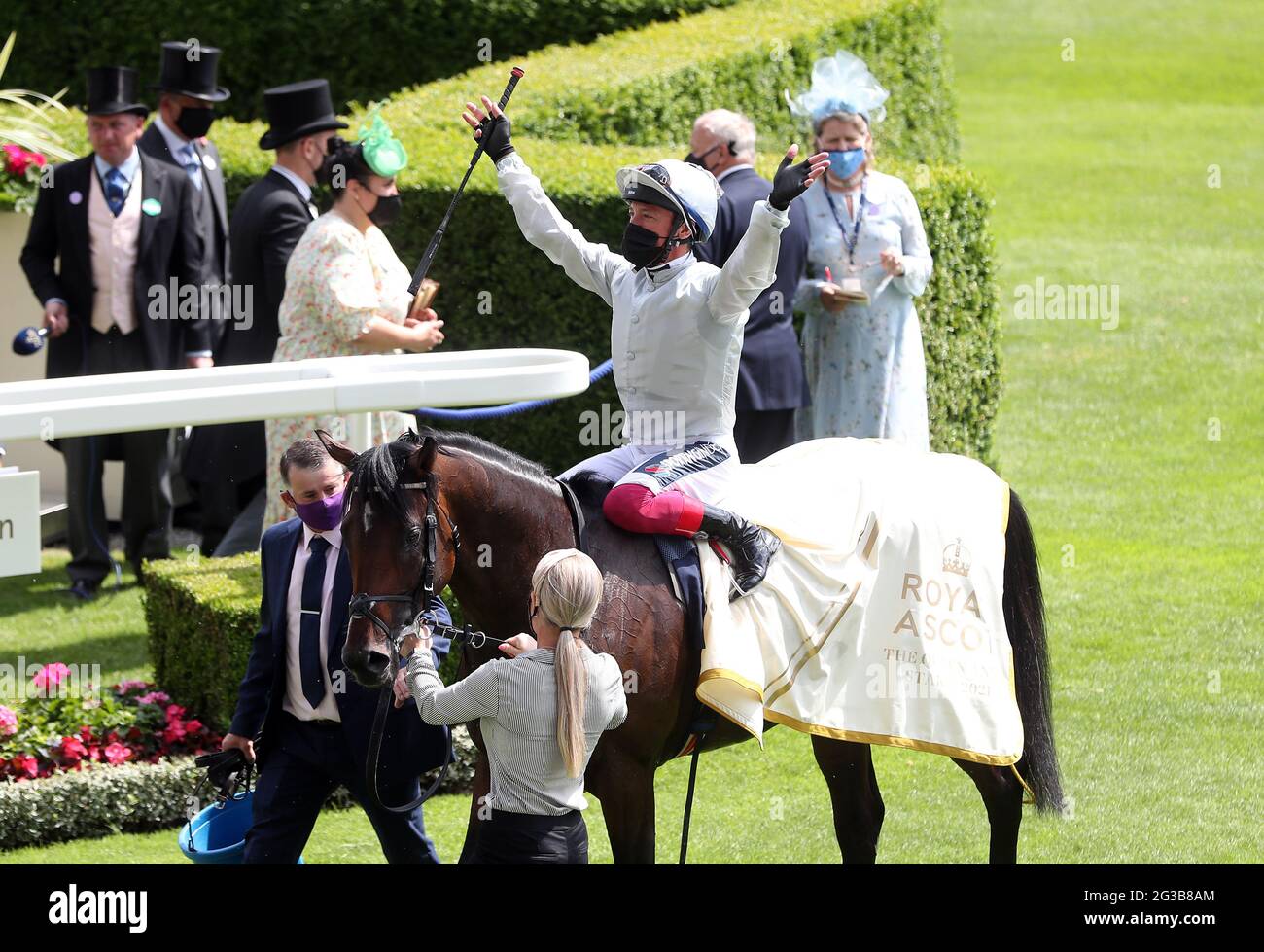 Royal ascot queen anne palace pier hi-res stock photography and images ...