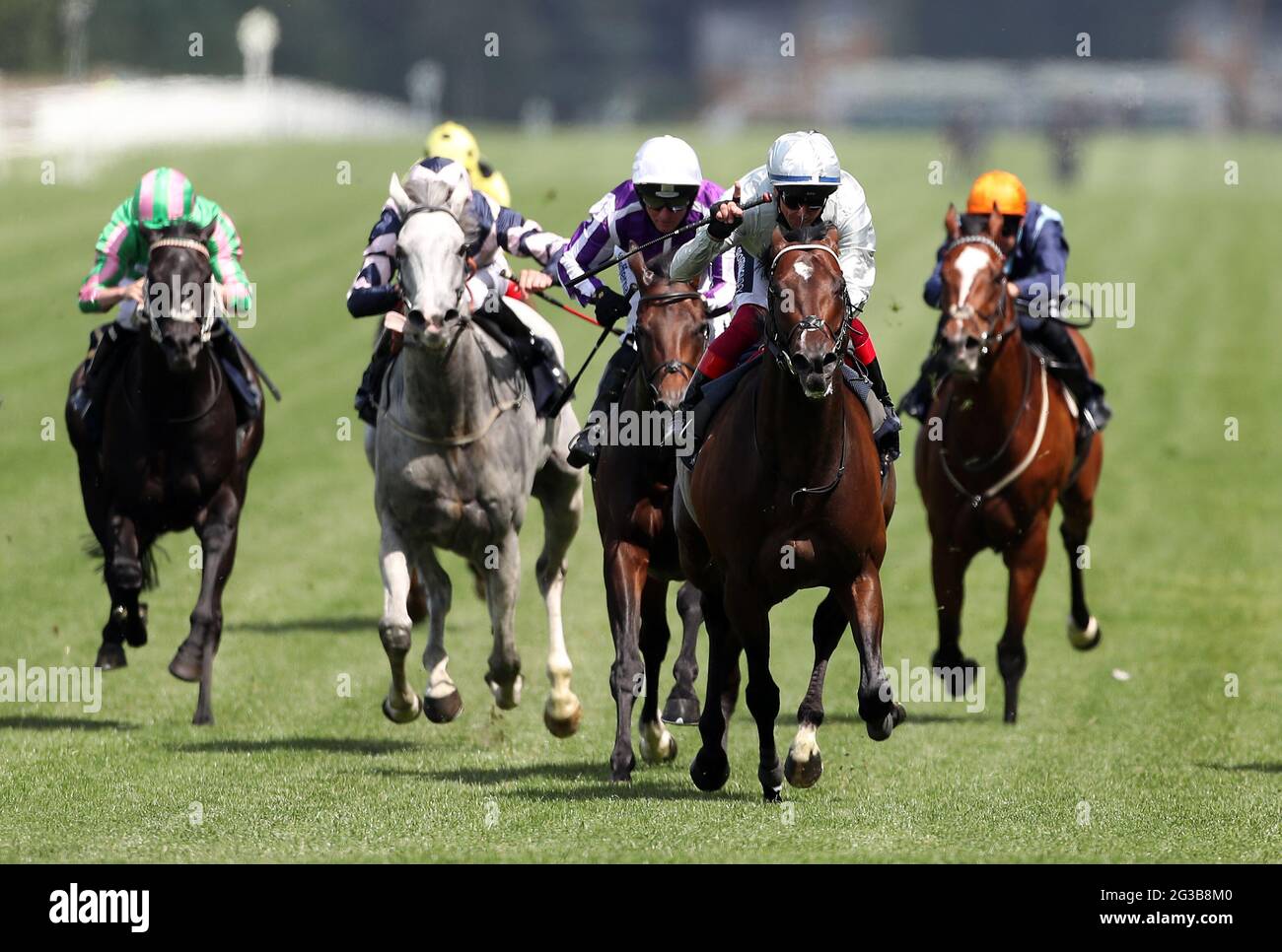 Royal ascot queen anne palace pier hi-res stock photography and images ...
