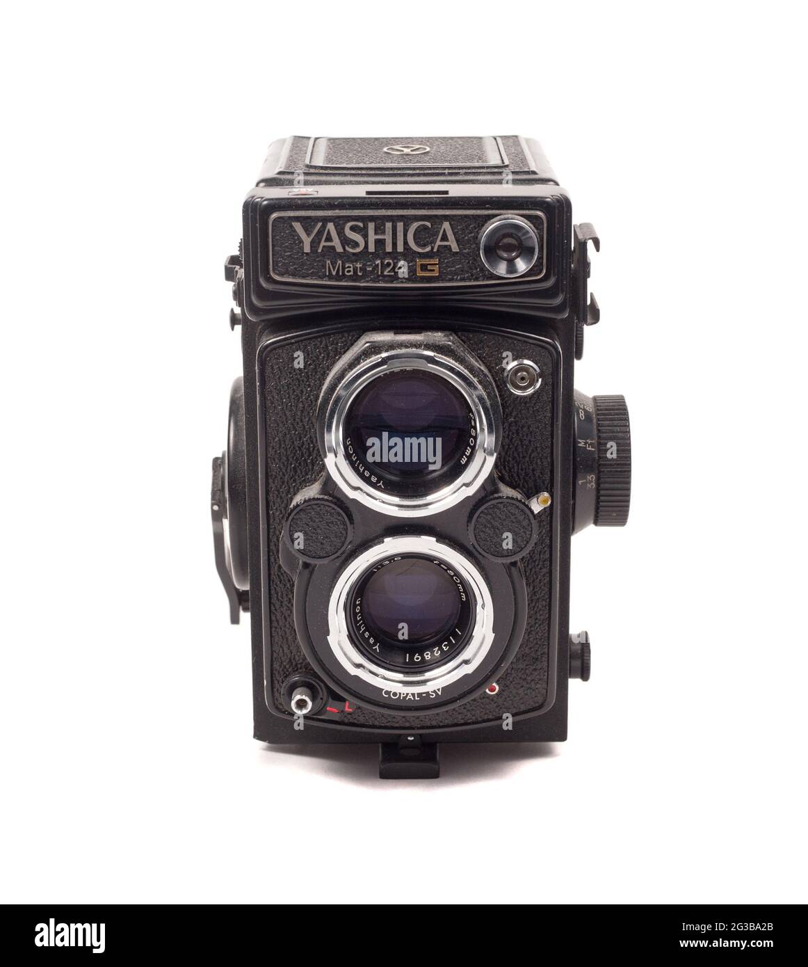 November 29, 2017, Moscow, Russia. Film medium format camera with a 6x6 frame Yashica Mat 124G on a white background. Stock Photo