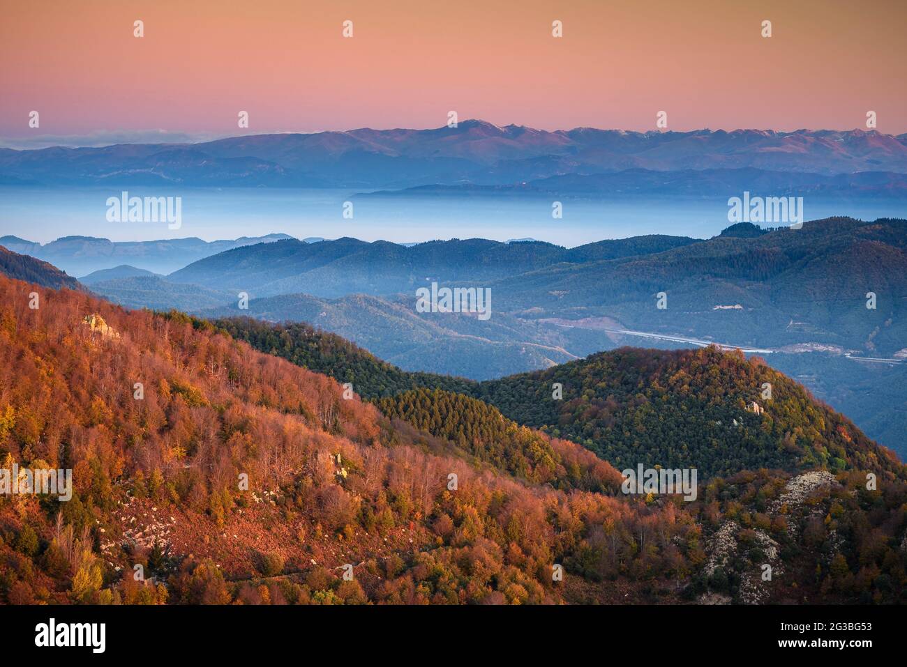 Sunrise from the Montseny mountain in autumn looking towards the Pyrenees (Vallès Oriental, Barcelona, Catalonia, Spain) Stock Photo