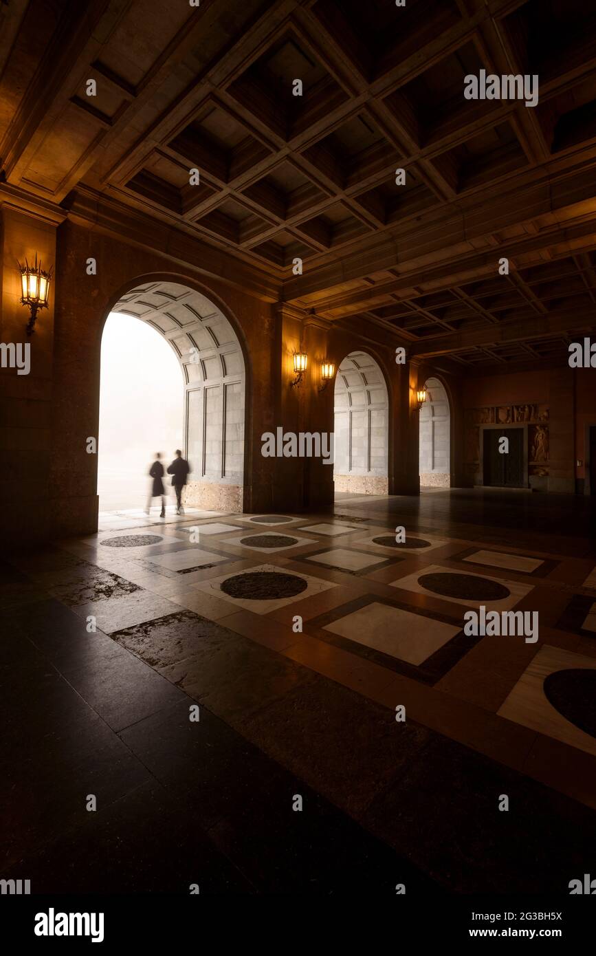 Access arcades to the basilica of the Montserrat Abbey (Bages, Barcelona, Catalonia, Spain) ESP: Arcadas de acceso al monasterio de Montserrat Stock Photo