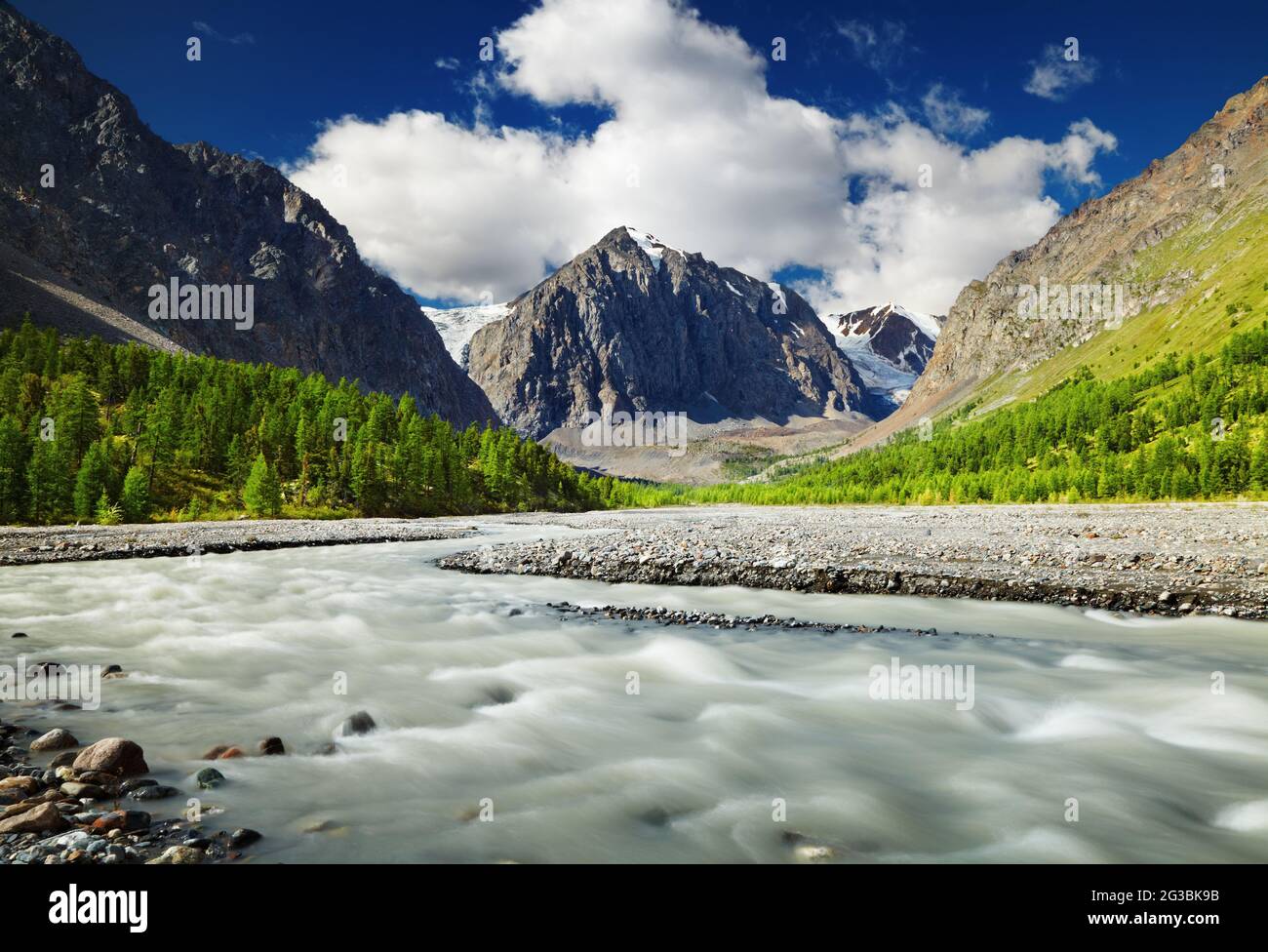 Mountain valley with river and green forest, Altai mountains, Russia Stock Photo