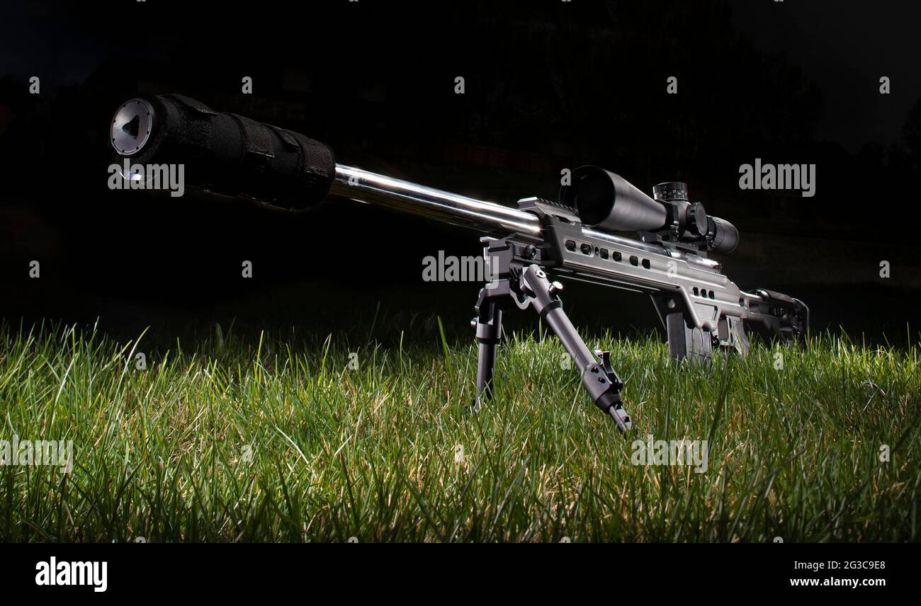 Sniper gun silencer hi-res stock photography and images - Alamy