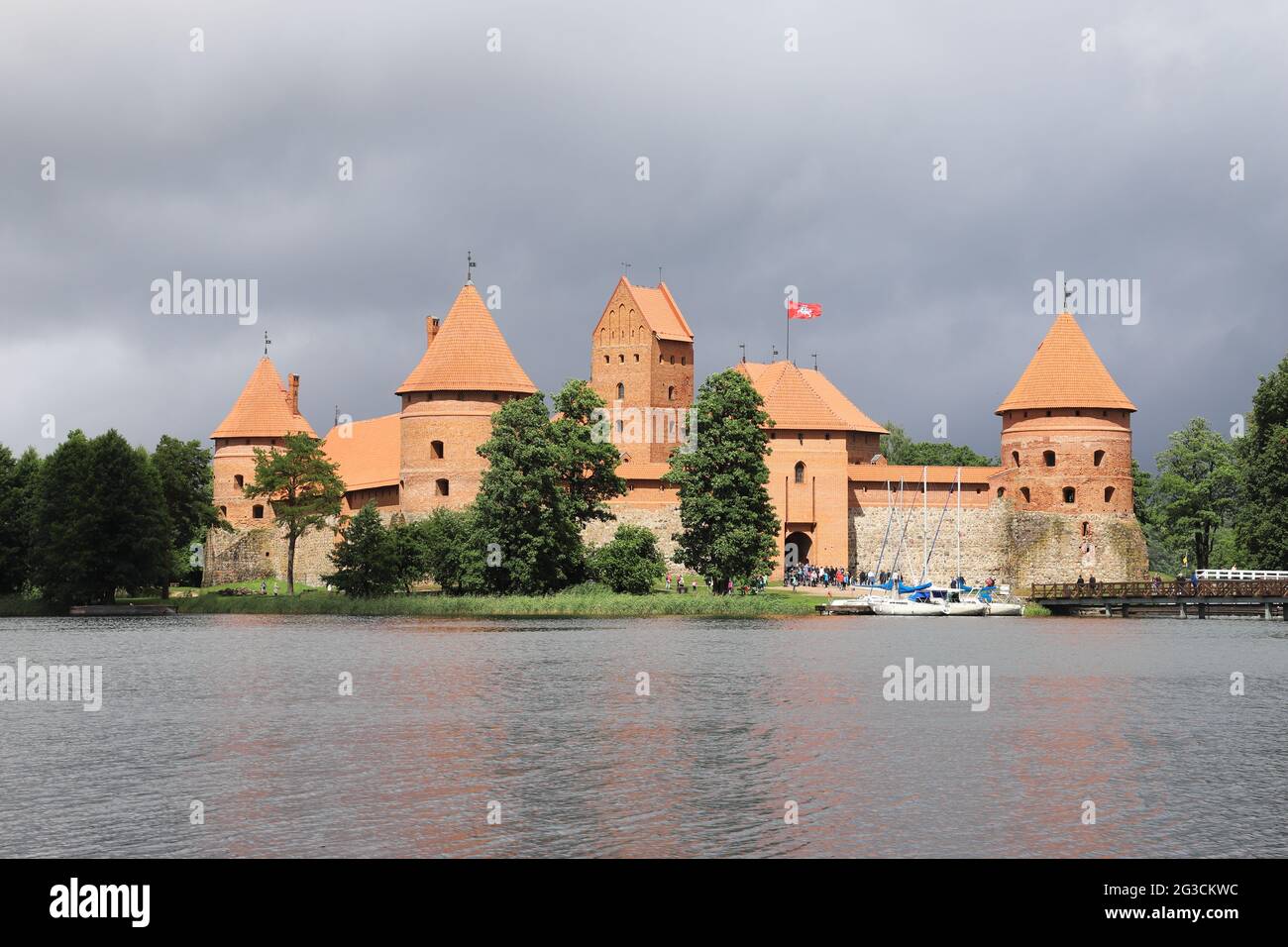 LITHUANIA, VILNIUS COUNTY, TRAKAI - JULY 03, 2018: Beautiful situated is Trakai Island Castle in the Lake Galvė. Stock Photo