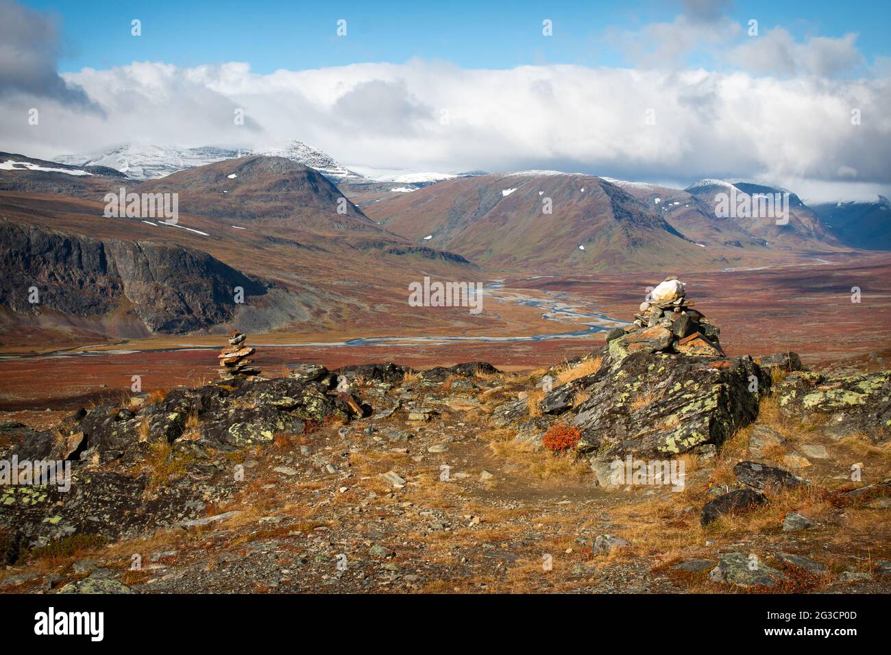 Kungsleden trail, a shortcut between Salka cottage and Kebnekaise Mountain Station, Lapland, Sweden, September 2020 Stock Photo