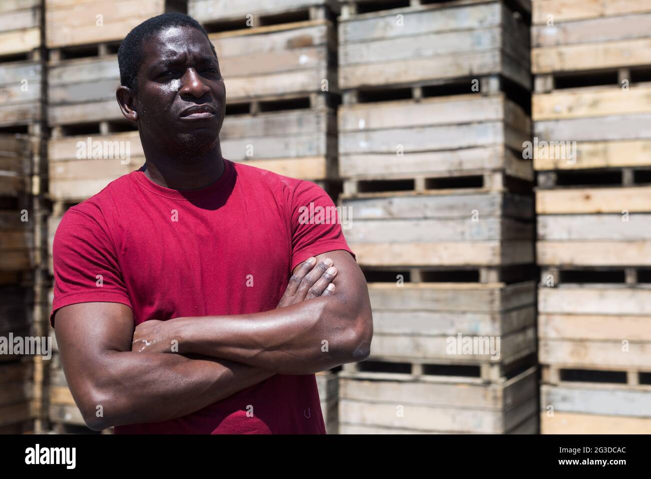 African warehouse worker packing hi-res stock photography and images ...