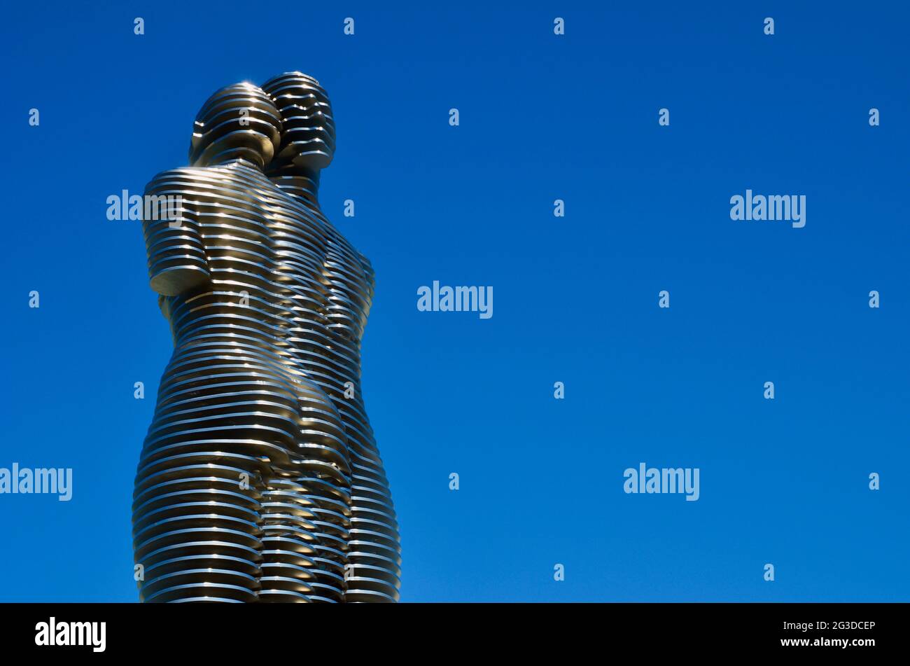 Ali and Nino moving statue in Batumi, Stock Photo Alamy
