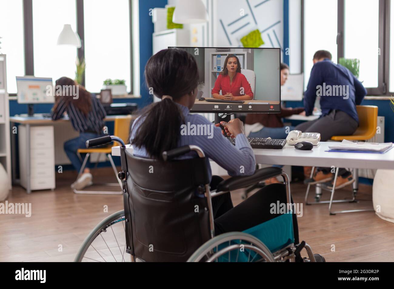 African disabled handicapped businesswoman sitting immobilized in ...