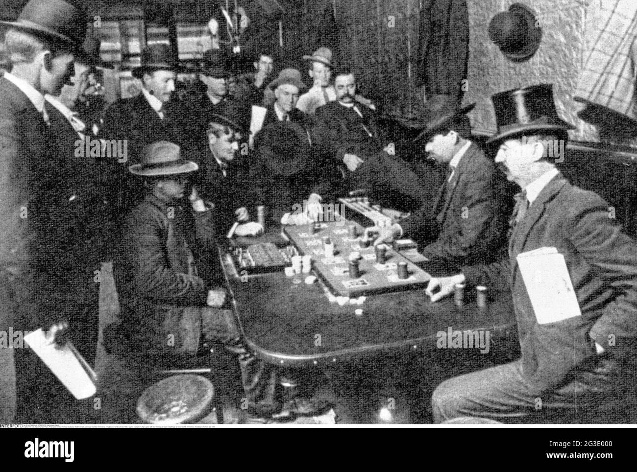 game, cards, Faro, Faro game with Doc Holliday as dealer, Wyatt Earp as viewer (right), Tombstone, ADDITIONAL-RIGHTS-CLEARANCE-INFO-NOT-AVAILABLE Stock Photo