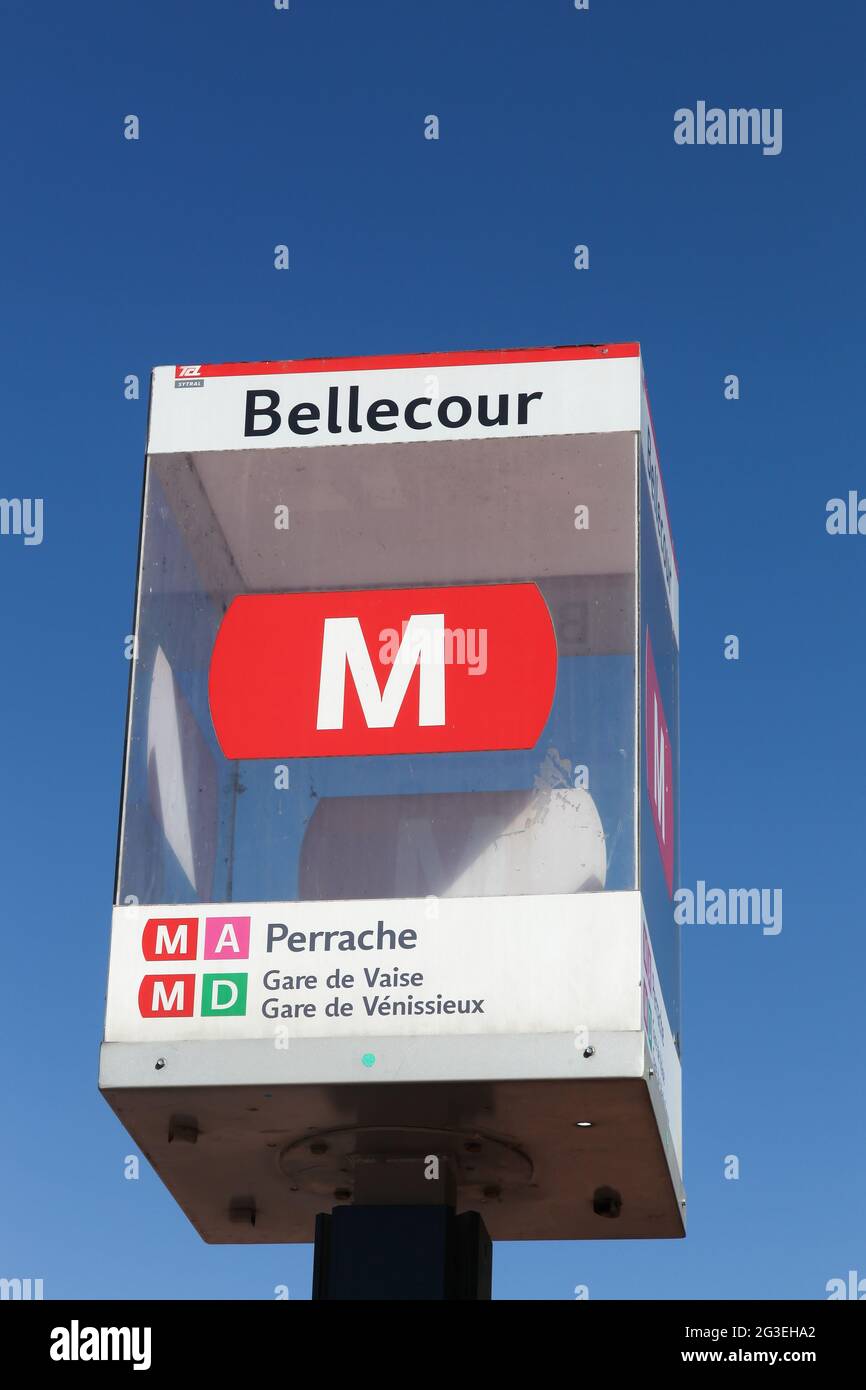 Lyon, France - August 15, 2016: Metro TCL entrance sign in Lyon Bellecour,  France. The Lyon Metro is a rapid transit system serving Lyon Metropolis  Stock Photo - Alamy