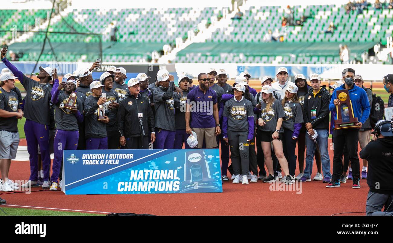 Eugene, OR U.S. 11th June, 2021. A. LSU Mens where crowned NCAA Track and Field national champions after the NCAA division 1 mens and womens track and field outdoor championship at Hayward Field Eugene, OR. Thurman James/CSM/Alamy Live News Stock Photo