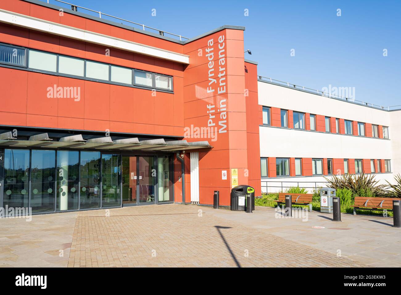 morriston-hospital-hi-res-stock-photography-and-images-alamy