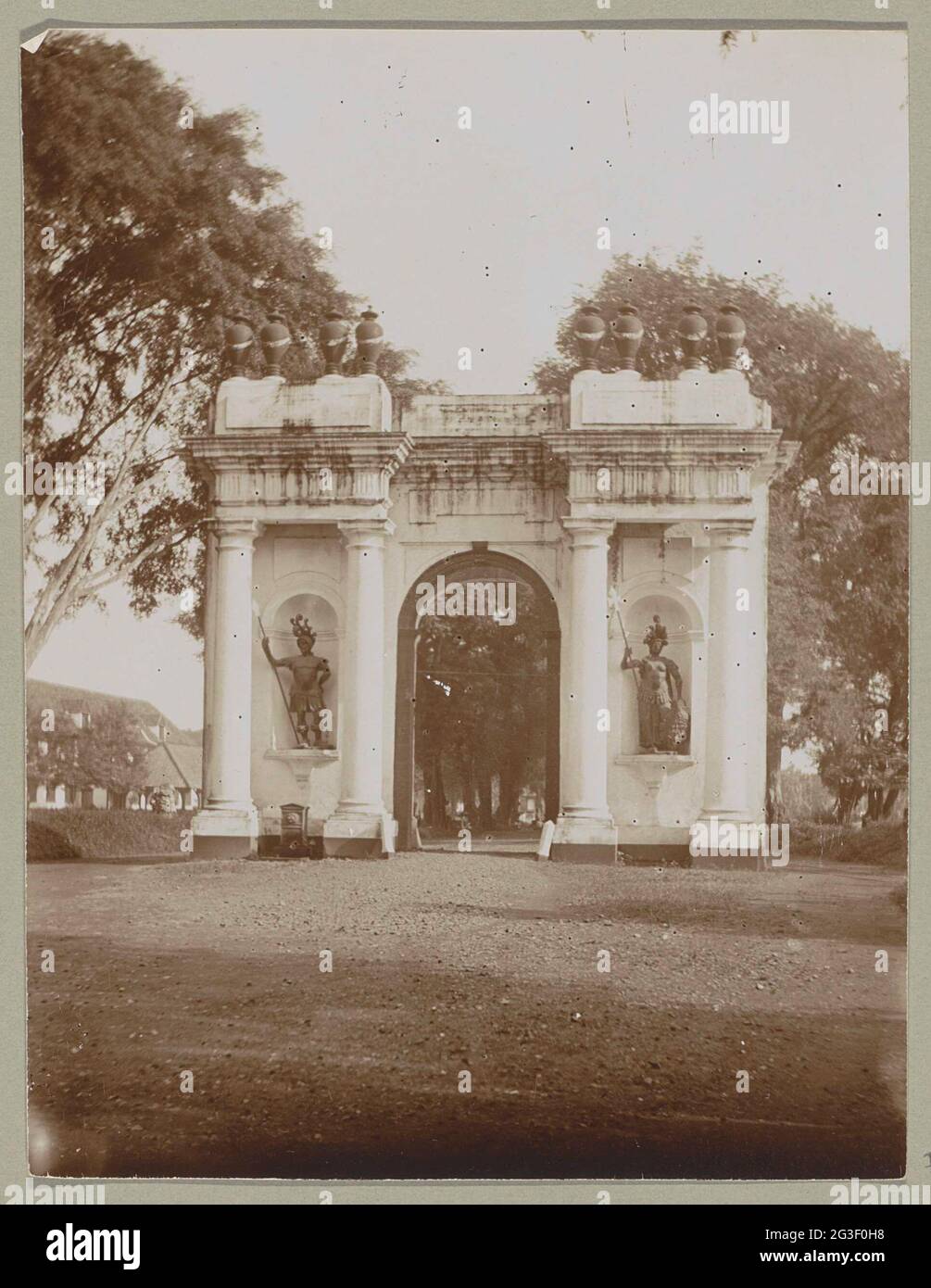 Amsterdam Gate Batavia Dutch East Indies Triumphal Arch Monument amsterdam-gate-batavia-dutch-east-indies-triumphal-arch-monument