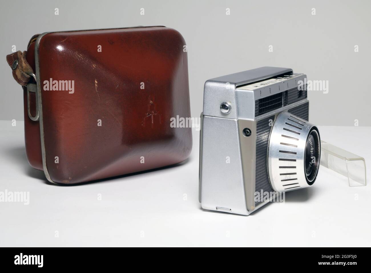 photograph, cameras, compact range-finder camera Prakti, ADDITIONAL-RIGHTS-CLEARANCE-INFO-NOT-AVAILABLE Stock Photo