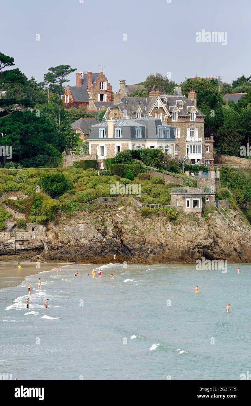 Saint lunaire hires stock photography and images Alamy