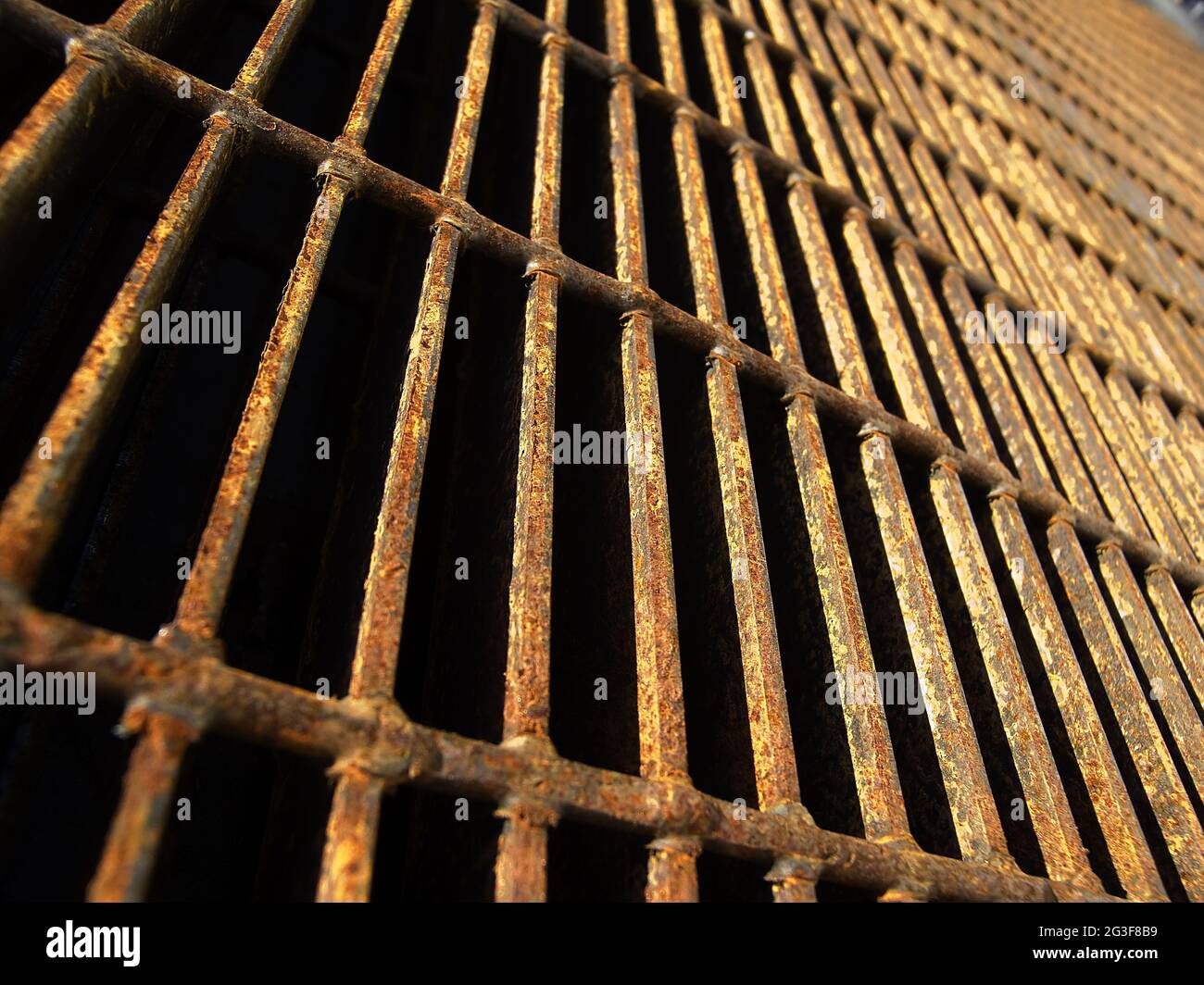 Gitterrost hi-res stock photography and images - Alamy