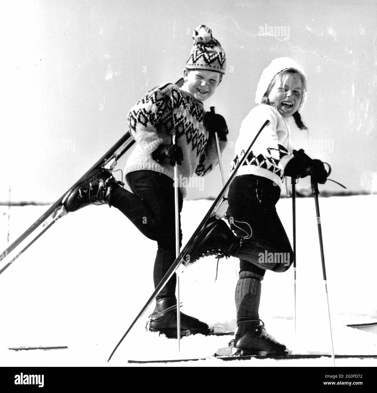 sports, winter sports, skiing, two children on ski, circa 1960, ADDITIONAL-RIGHTS-CLEARANCE-INFO-NOT-AVAILABLE Stock Photo
