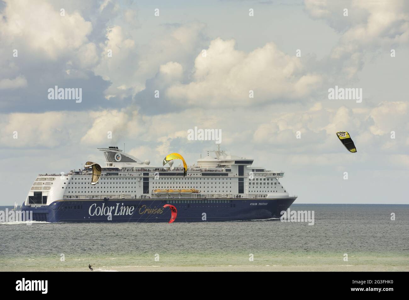 Color Line Cruises.Laboe Strand im Kieler Förde,Ostsee Stock Photo Alamy
