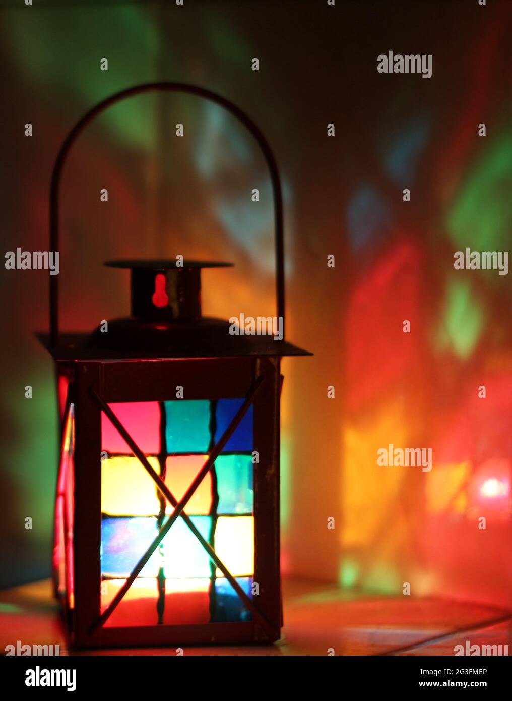 Metal lantern hi-res stock photography and images - Alamy