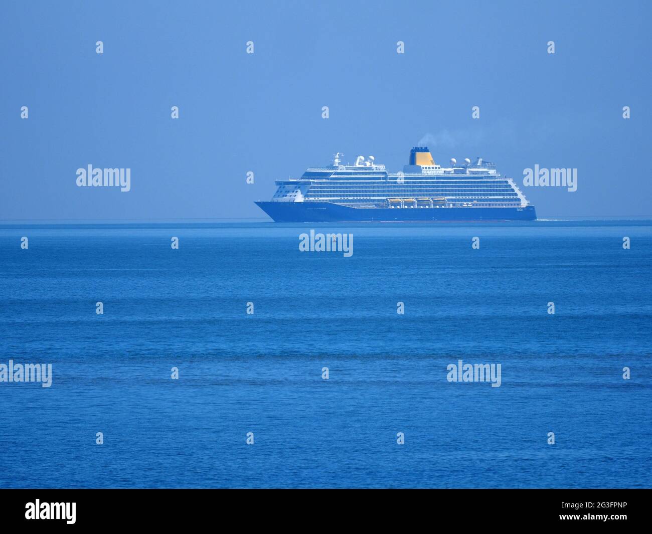 Voyages Of Discovery Cruise High Resolution Stock Photography And Images Alamy