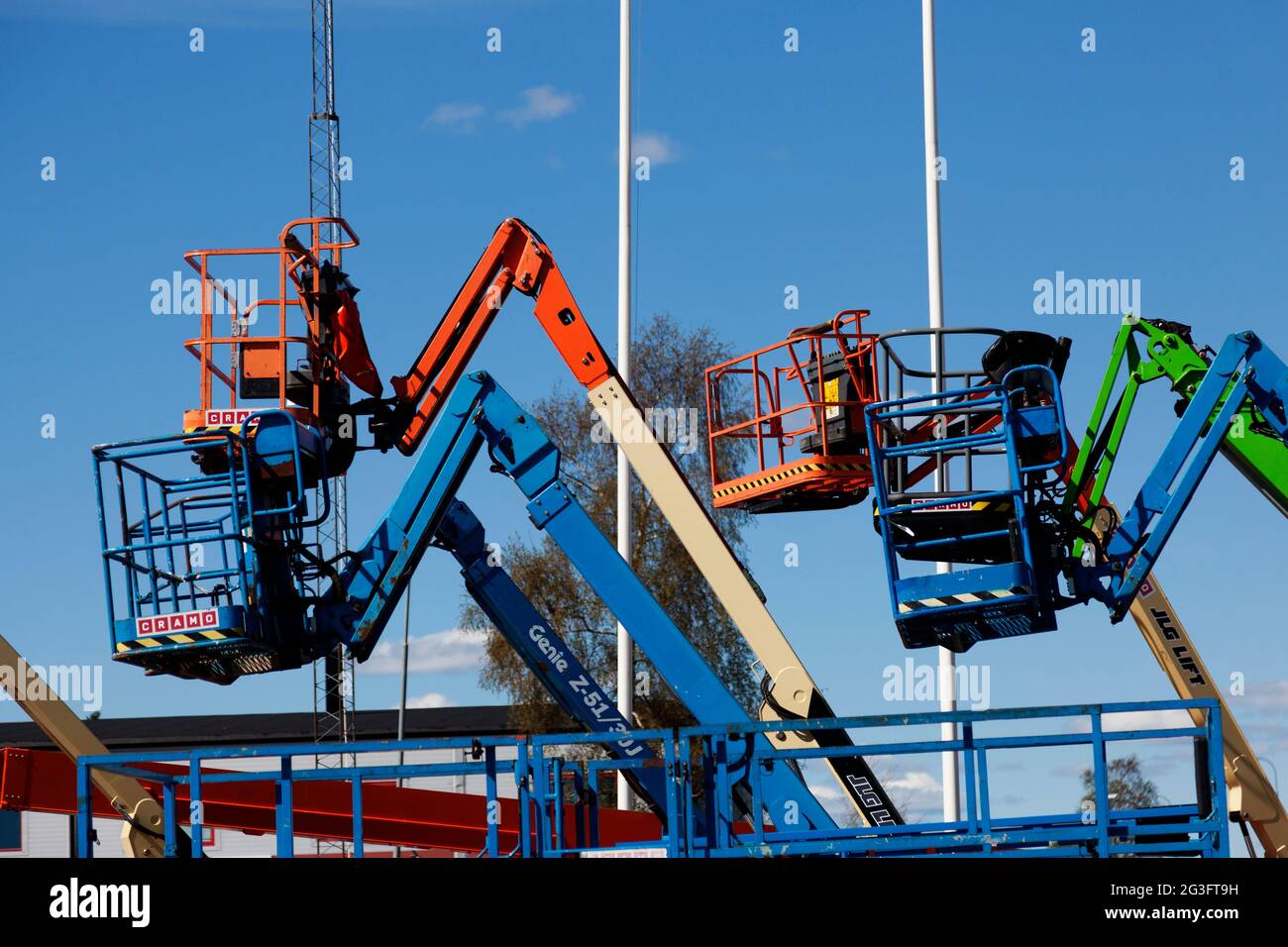 Mobile tower cranes hi-res stock photography and images - Alamy
