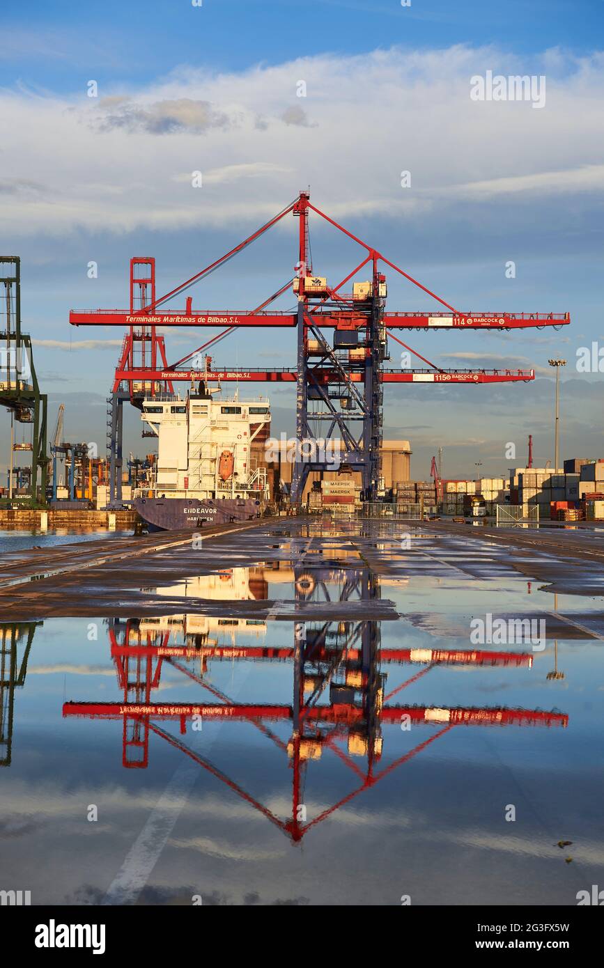 Maritime containers hi-res stock photography and images - Alamy