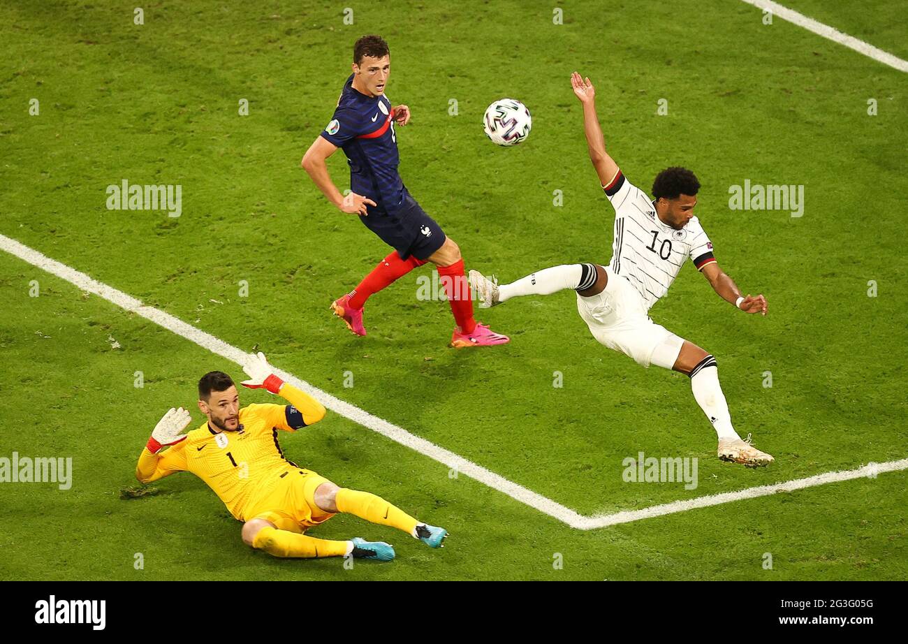 Hugo lloris france hi-res stock photography and images - Page 3 - Alamy