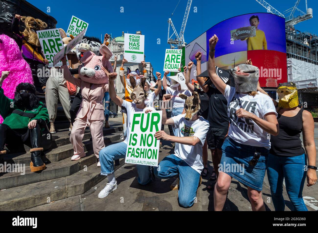 Chung hsi hires stock photography and images Alamy