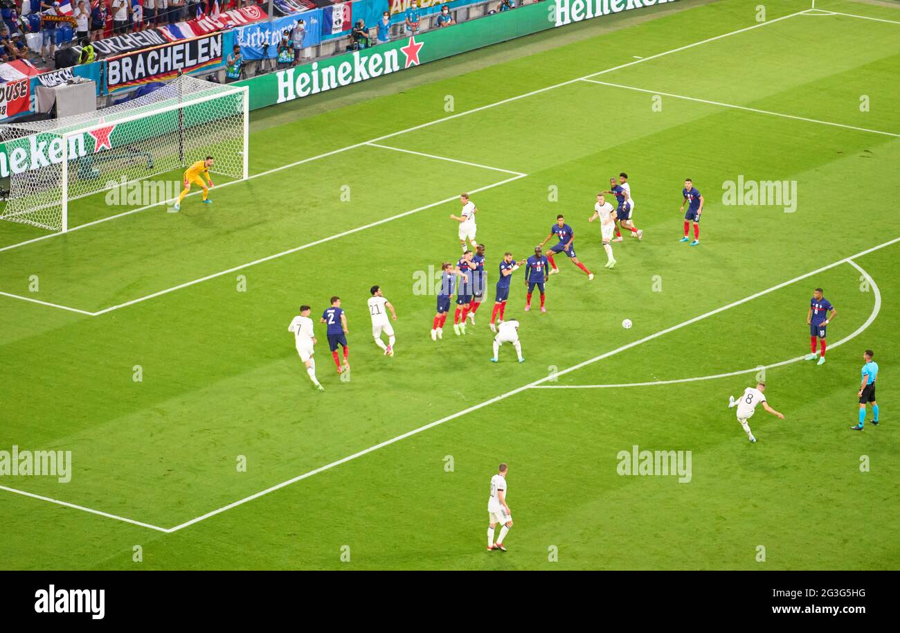 Toni Kroos, DFB 8 free kick in the Group F match FRANCE - GERMANY  1-0 at the football UEFA European Championships 2020 in Season 2020/2021 on June 15, 2021  in Munich, Germany. © Peter Schatz / Alamy Live News Stock Photo