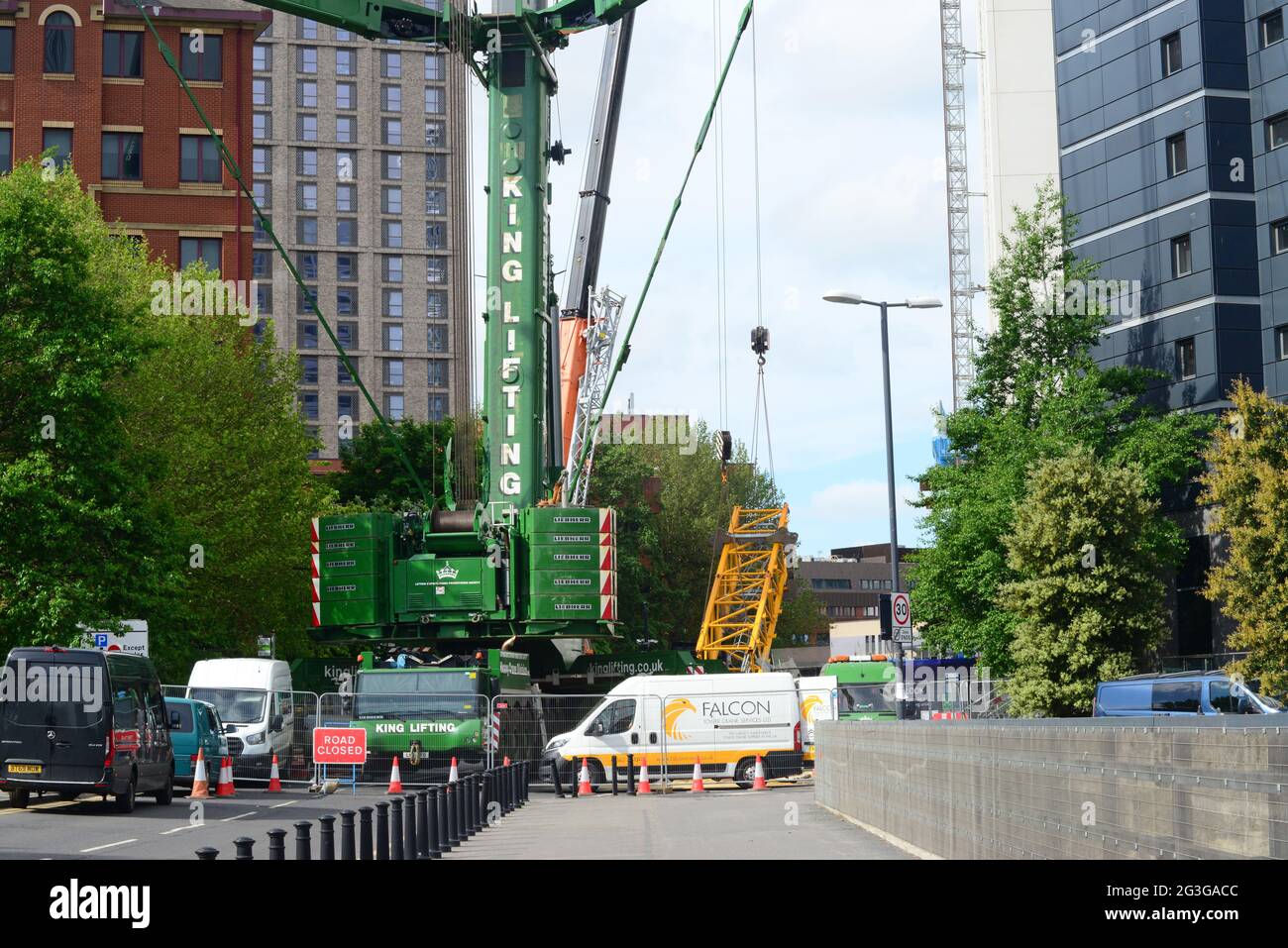 giant king lifting crane dismantling crane on completion of Alfus House
