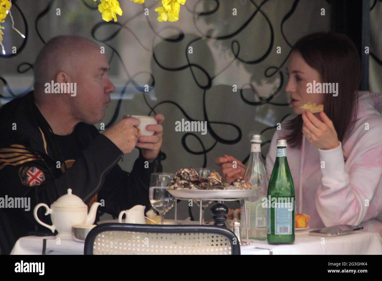 Damien hirst elen rivas hi-res stock photography and images - Alamy