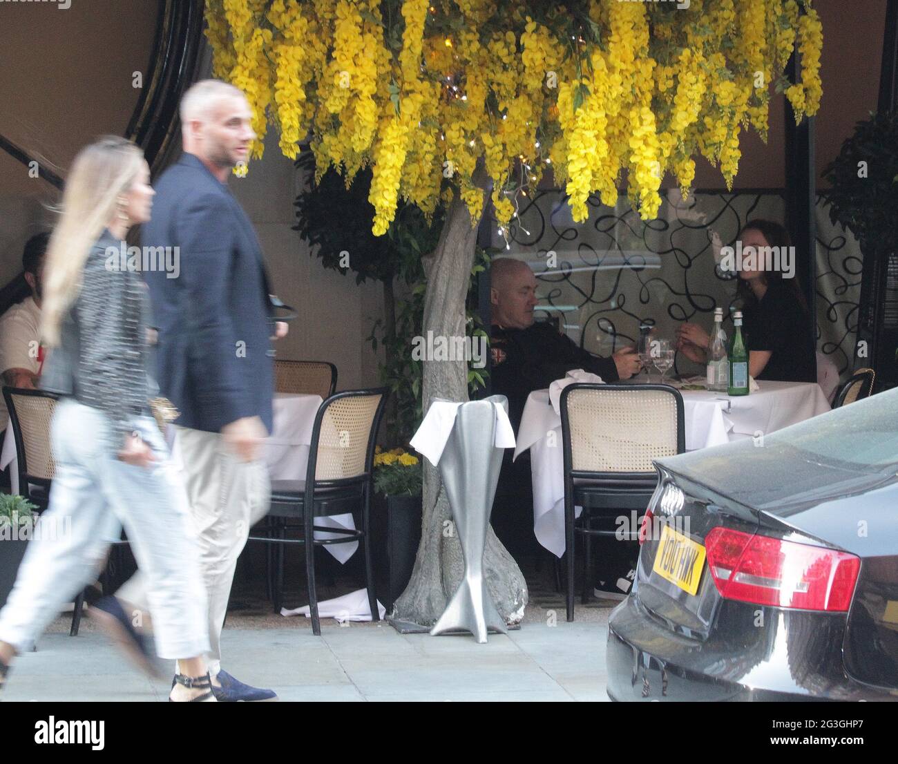 Damien hirst elen rivas hi-res stock photography and images - Alamy