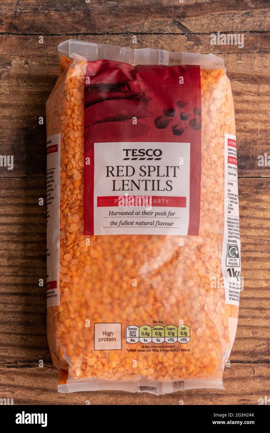 Irvine Scotland UK June 15 2021 Tesco branded red split lentils displaying symbols with Kcal values and other relevant information. Plastic ba Stock Photo Alamy