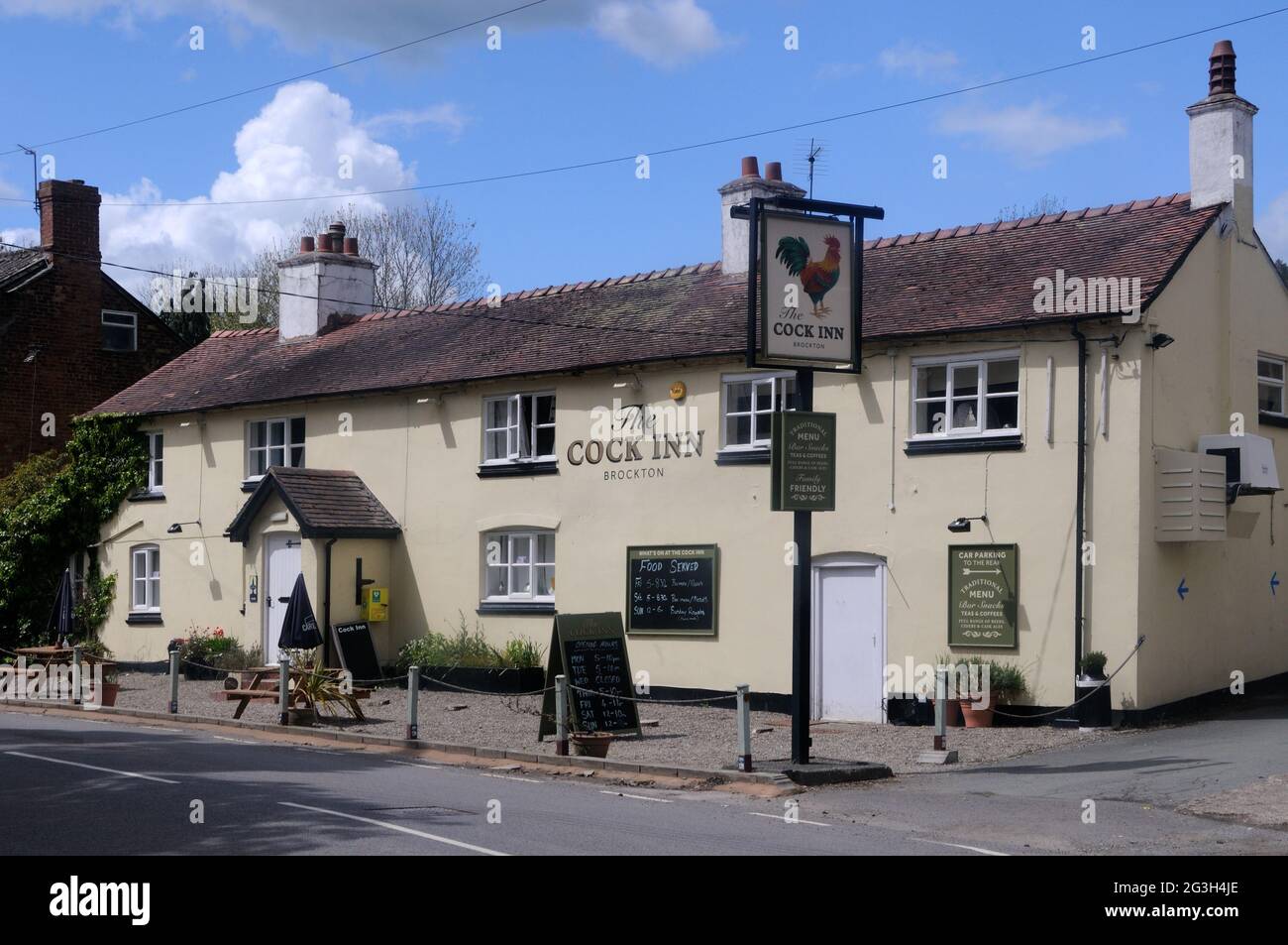 The Cock Inn, in Brockton, Shropshire, England Stock Photo