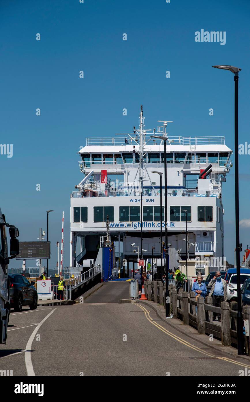 Load ramp ferry hi-res stock photography and images - Alamy