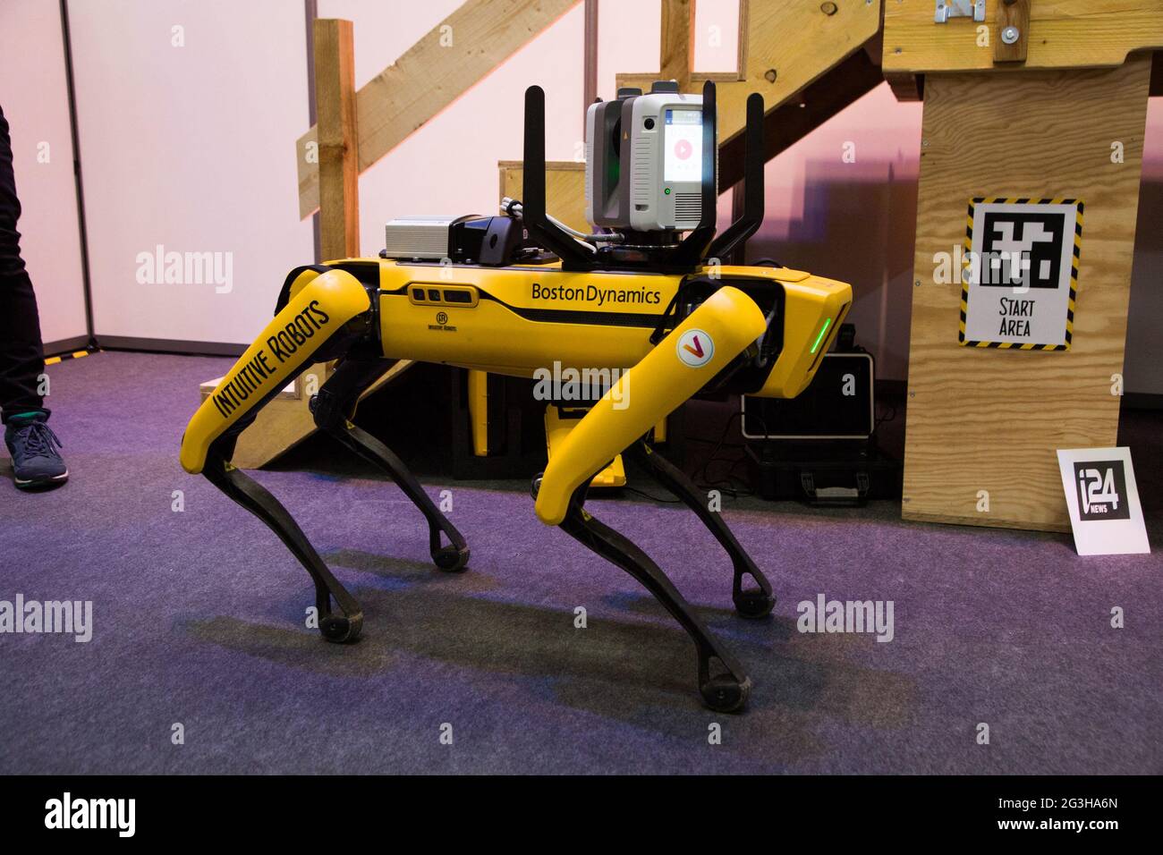 INTUITIVE ROBOTS of Boston Dynamics - 5th Edition Viva Technology. VivaTech  2021 is the world's rendezvous for startups and leaders to celebrate  innovation. It's a gathering of the world's brightest minds, talents,