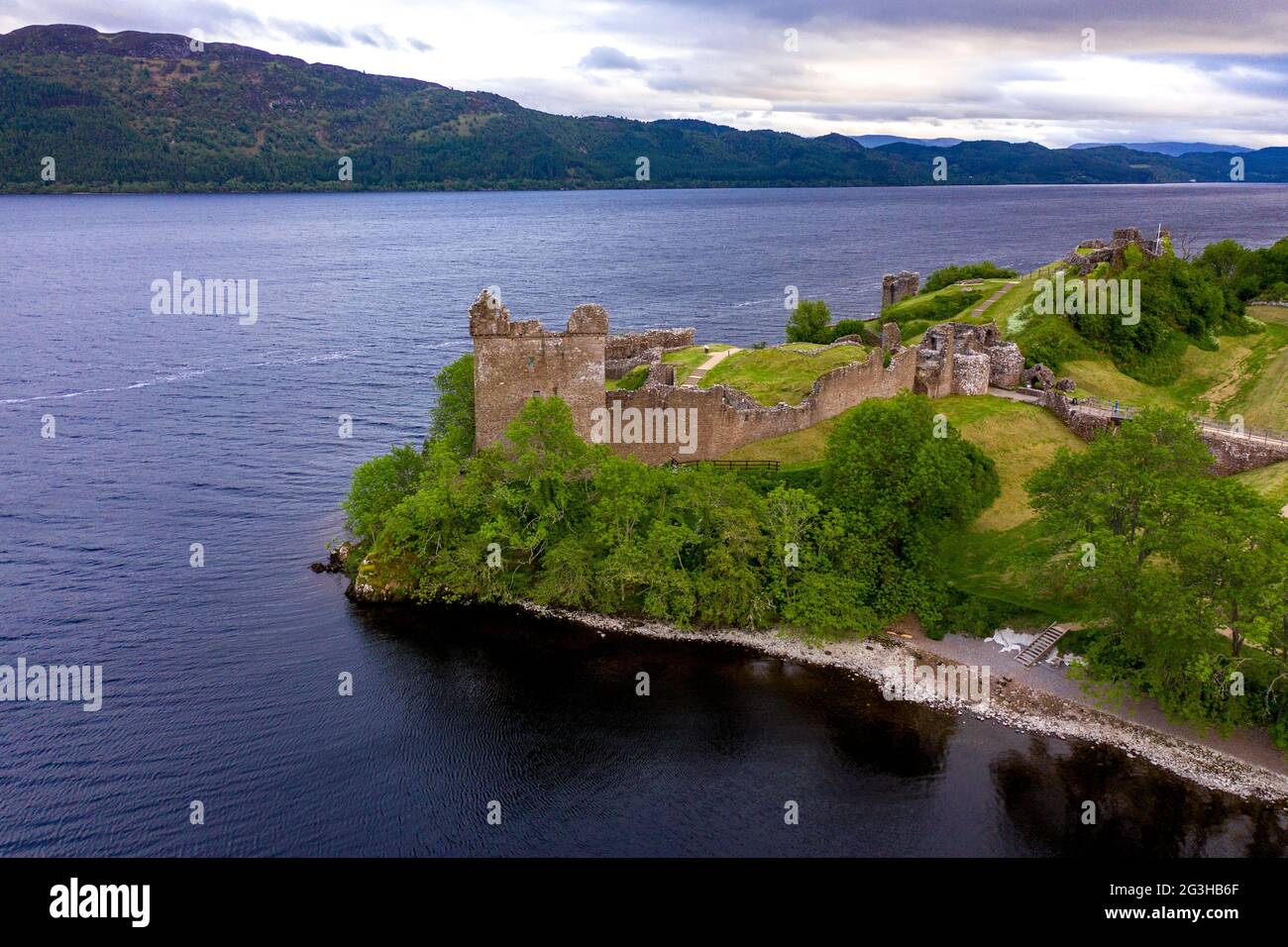 Nessie sighting spot loch ness castle hires stock photography and