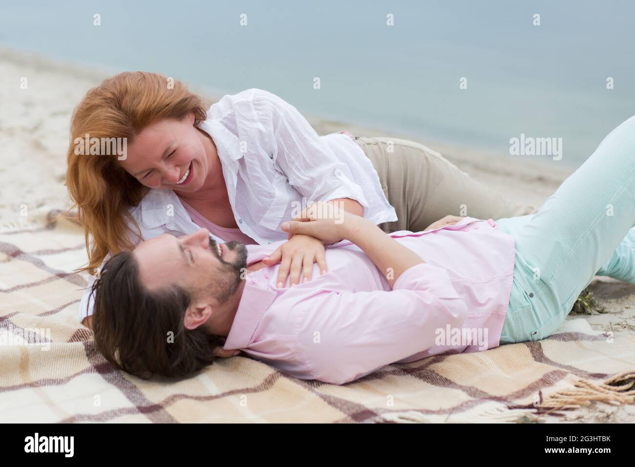 Young middle aged couple hi-res stock photography and images - Alamy