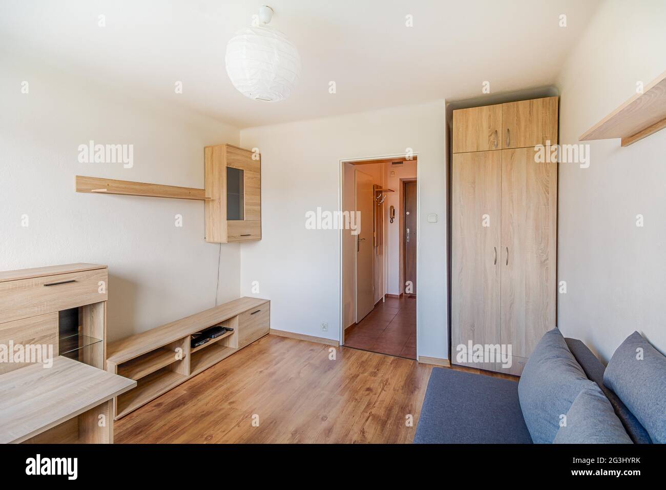 Small Block Of Flats High Resolution Stock Photography And Images Alamy Small Block Of Flats High Resolution Stock Photography And Images Alamy
