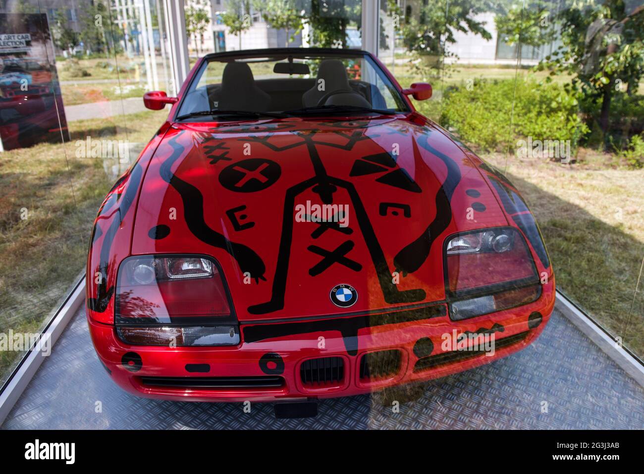 Bmw z1 art car hi-res stock photography and images - Alamy