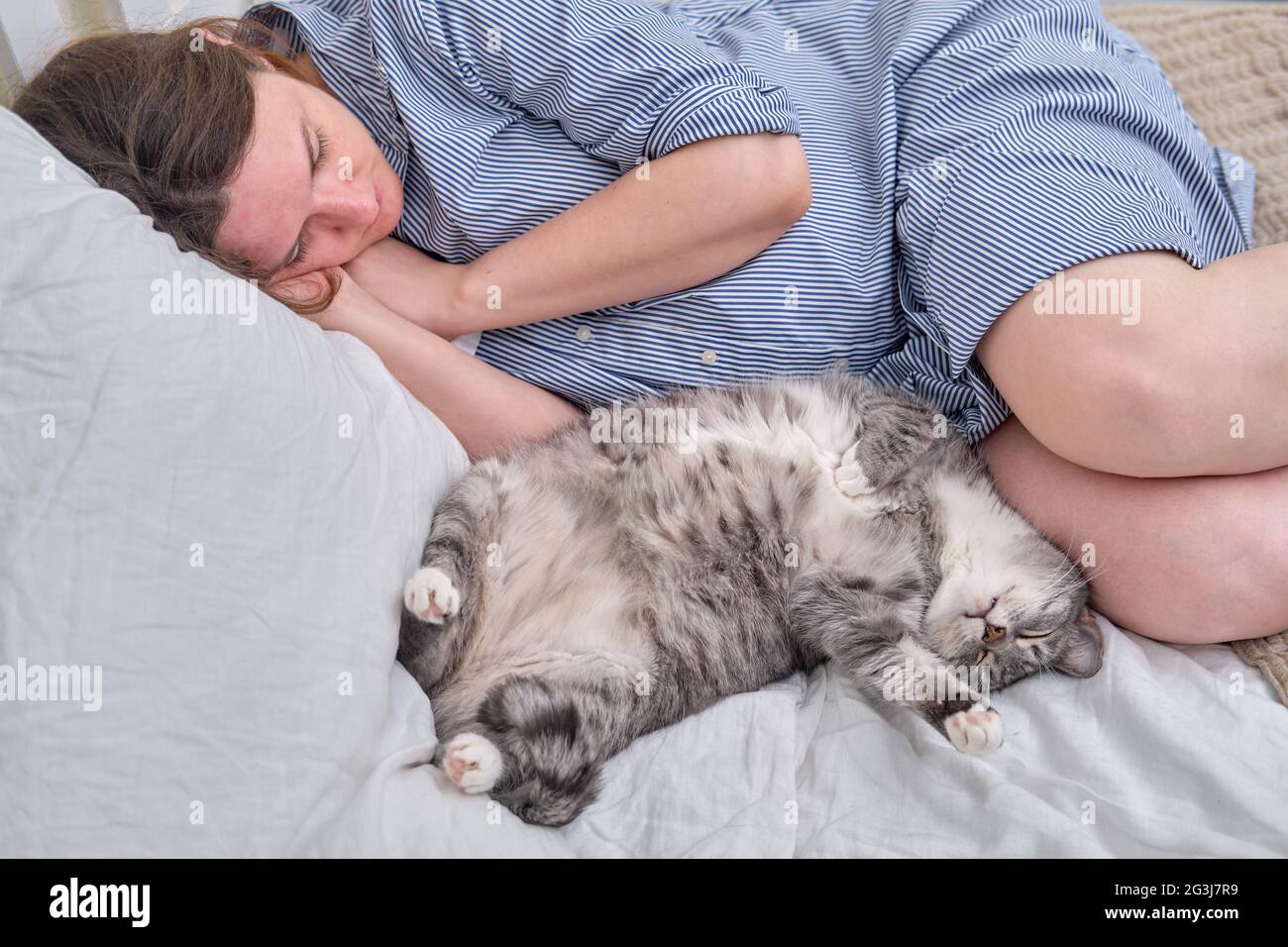 Cat and pregnant best sale woman