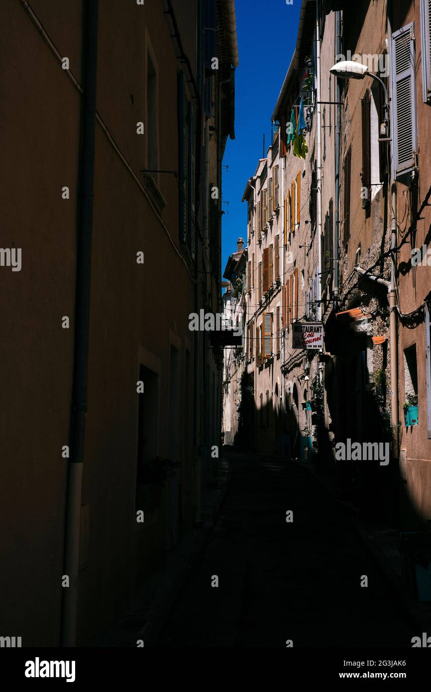 A view of narrow back streets in La Ciotat, South of France Stock Photo